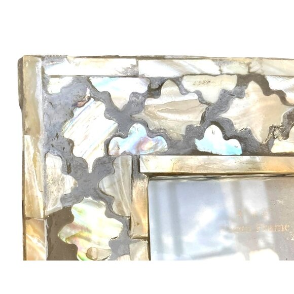 Mother of Pearl Handmade Mosaic Laquer 4x6 Rectangular Frame- Made in Vietnam - Picture 13 of 15